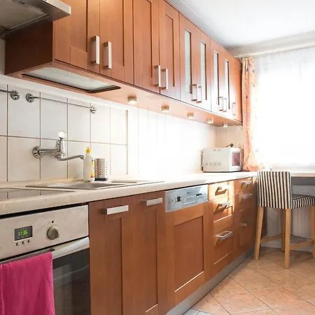 W Dabrowie * Wielogłowy